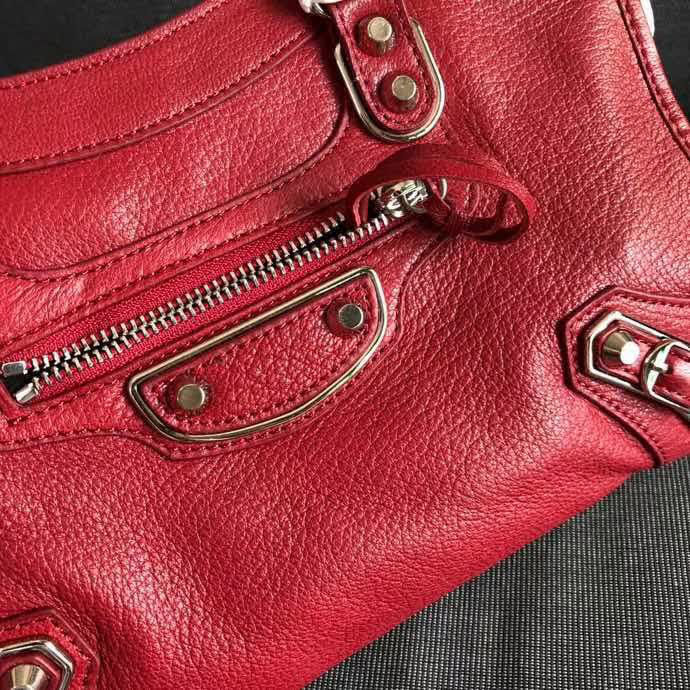 BALENCIAG巴黎世家 機車包 原版山羊皮包邊 銀色五金  可手提單肩斜跨  BL1076